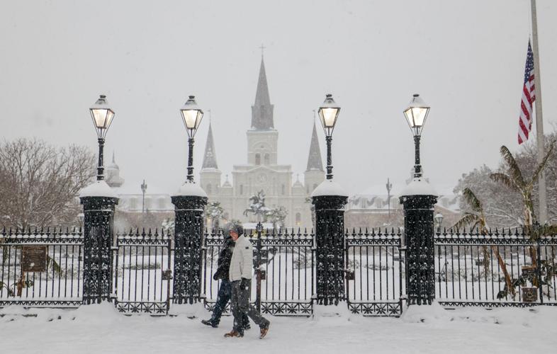 See 2025 photos of New Orleans landmarks covered in snow Weather