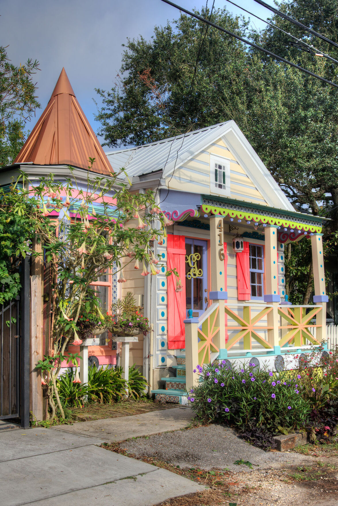 Doll house' is fairy-tale-worthy on the outside, sophisticated on