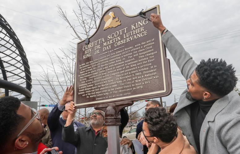 NO.corettastatue.010624.534.JPG