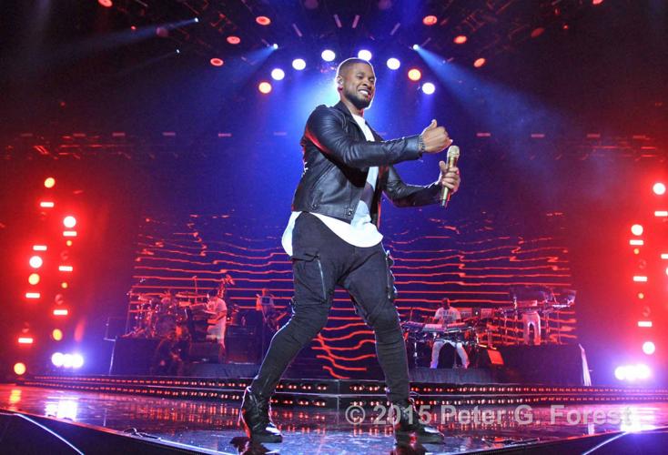 Usher at the 2015 Essence Fest Less was more Music