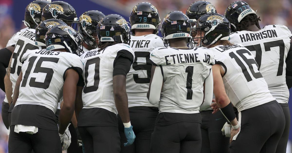 NFL Week 7 Point Spreads TV Dolphins Eagles Chargers Chiefs Sports Nfl week 7 point spreads tv dolphins eagles chargers chiefs sports
