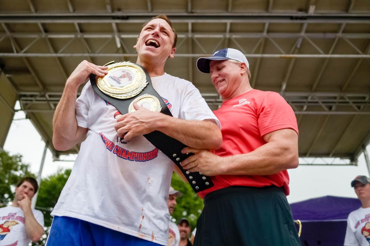 Joey Chestnut Wins Fat Boy S Pizza Eating Contest Aug 25 Events Nola Com