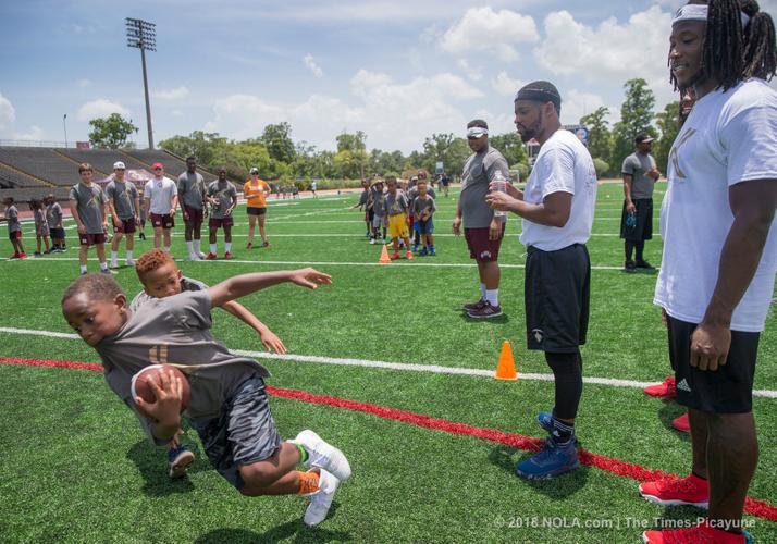 New Orleans Saints' Alvin Kamara Exposes High School Student