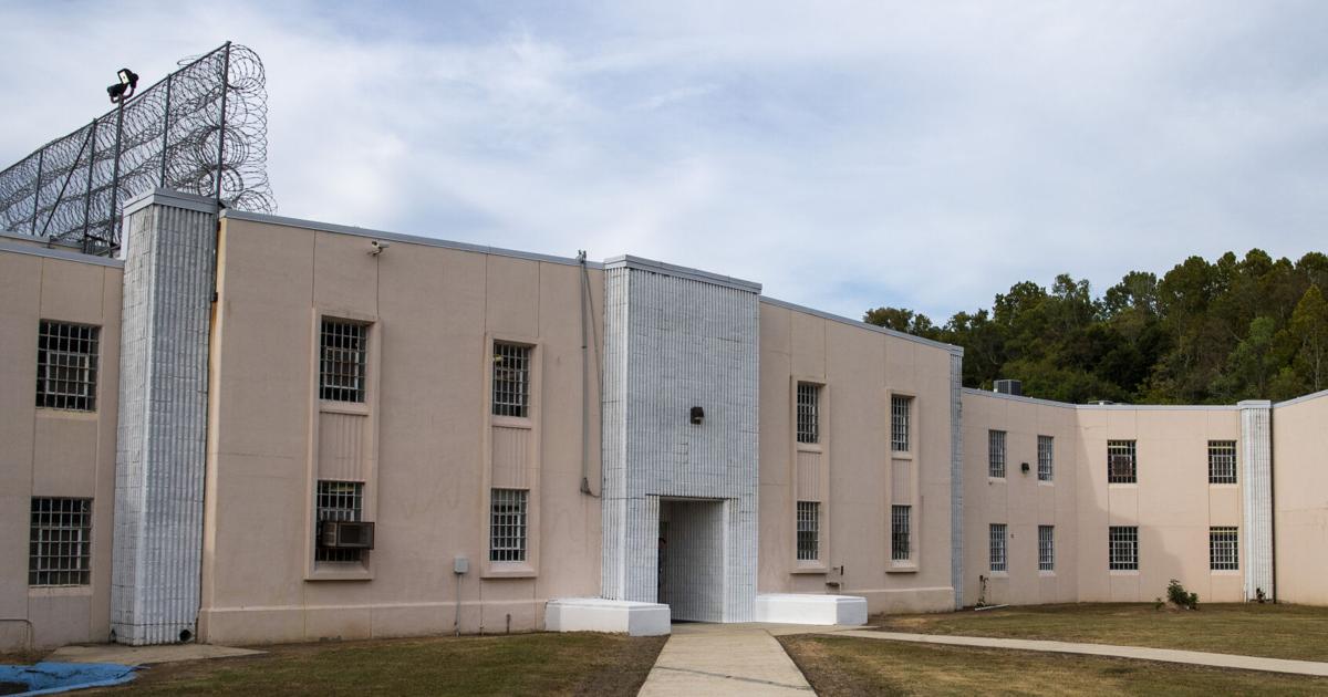 Louisiana moves 18 women into old Angola death row building Crime
