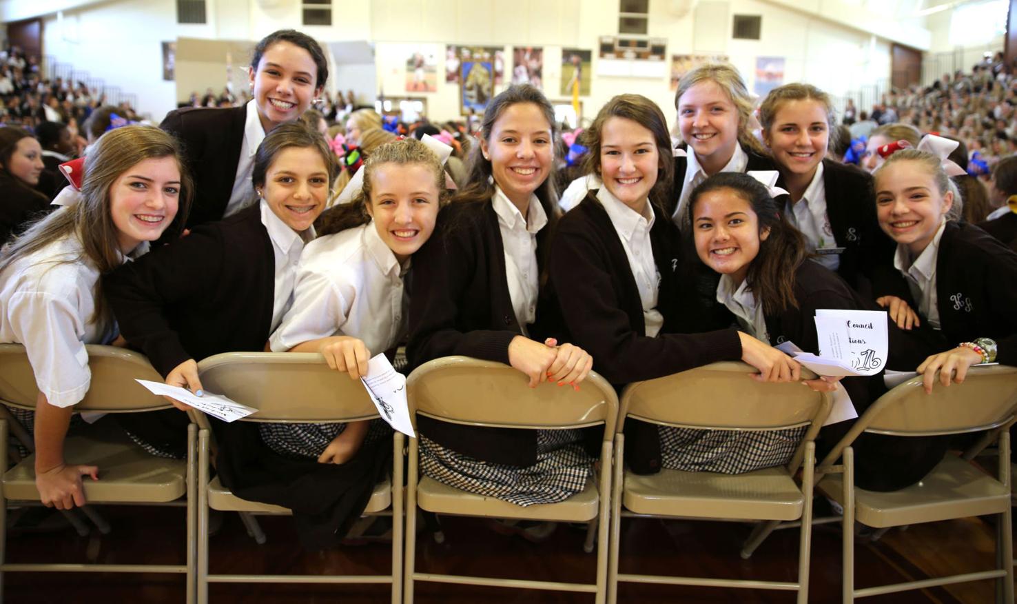 Mount Carmel Academy inducts Student Council members Crescent City