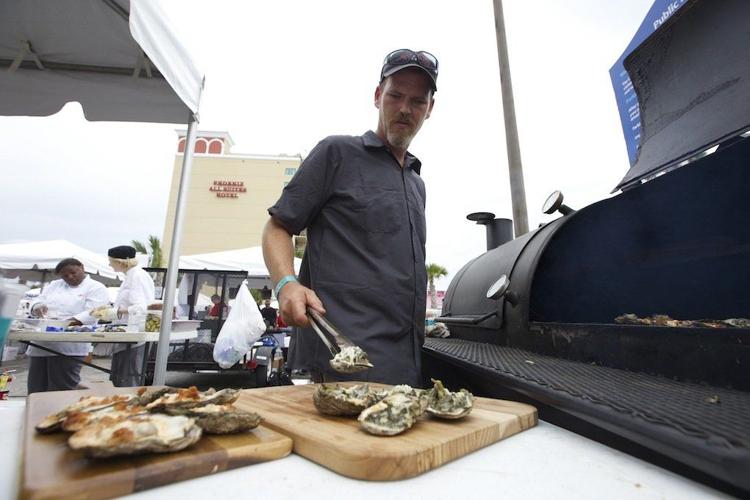 Oyster CookOff in Gulf Shores a shucking good time, thousands attend