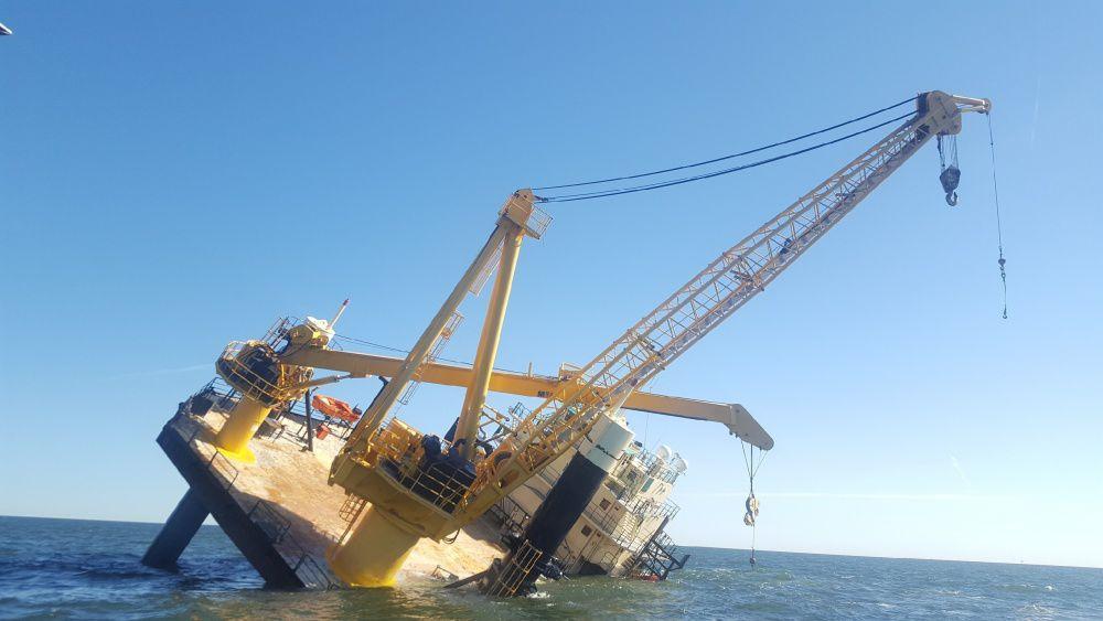 15 people rescued from sinking lift boat near Grand Isle News