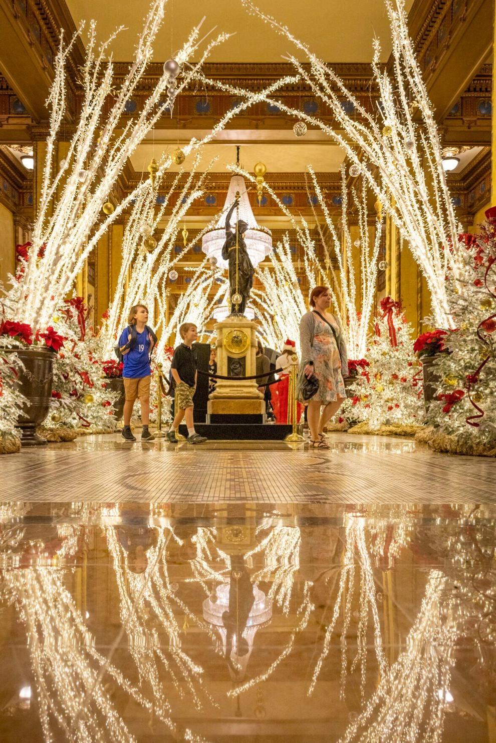 When can I see Christmas lights at Roosevelt Hotel in NOLA? | Louisiana ...