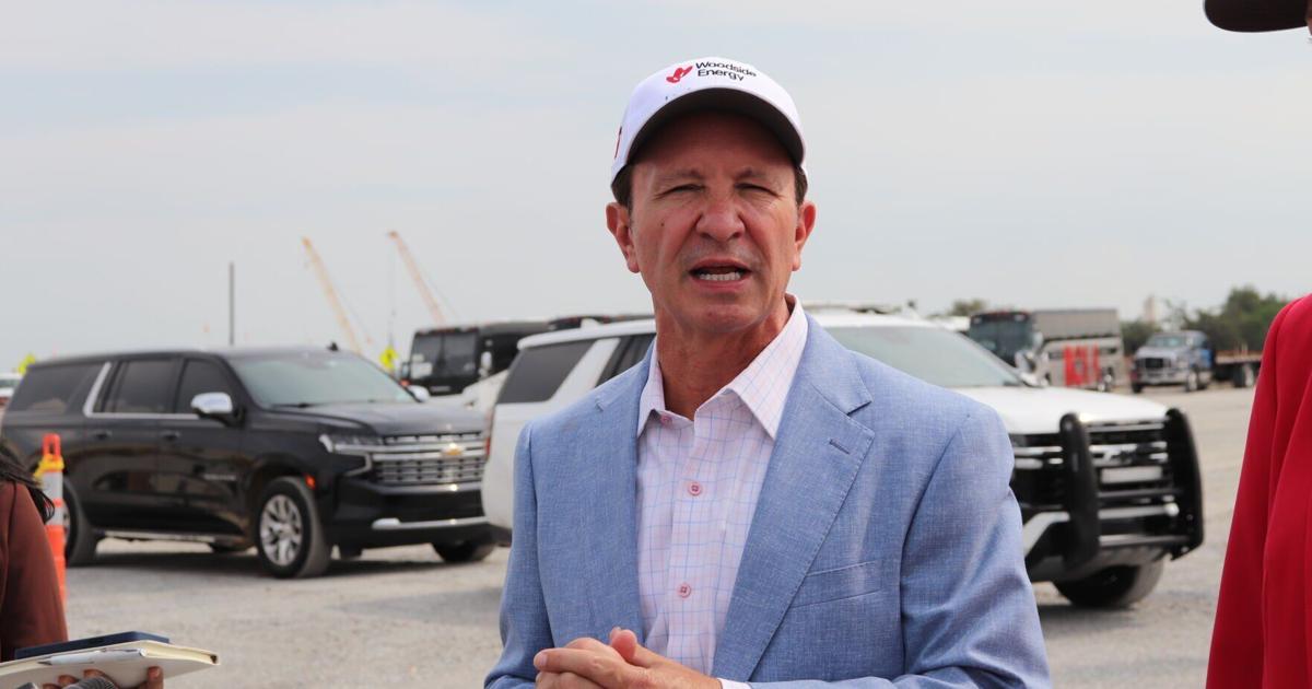 Louisiana Gov. Jeff Landry gets dogsledding invite as he courts Greenland for Trump