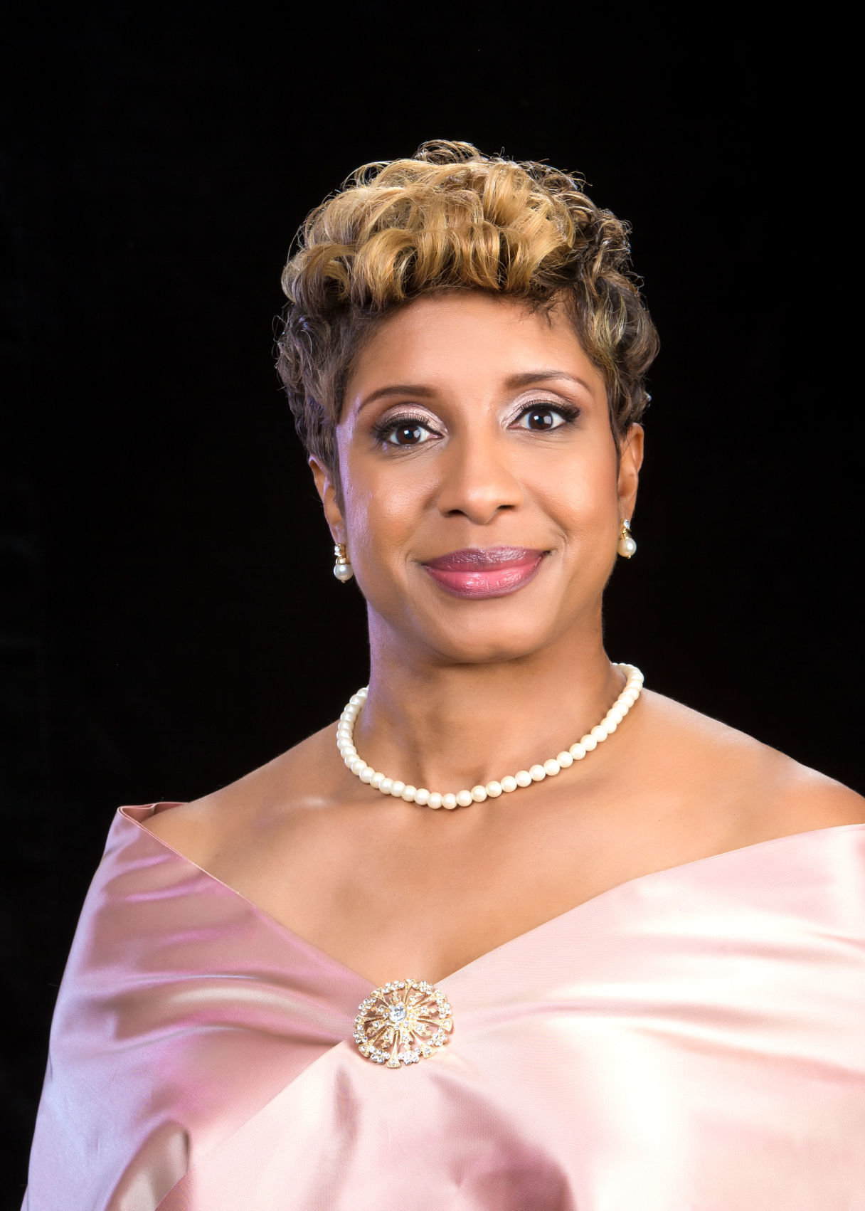 Femme Fatale marks five years with 'Broadway' bash | Entertainment