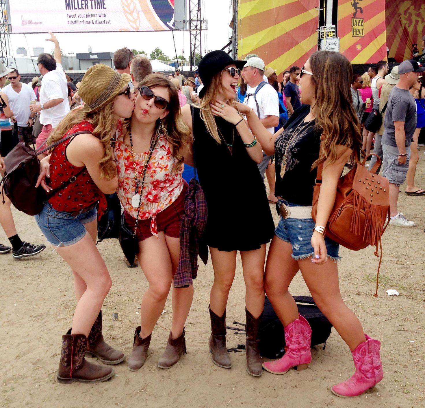 festival dressing