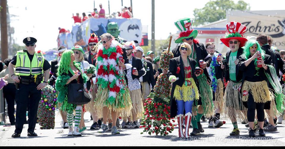 Louisiana IrishItalian 2019 parade rolls in Metairie See photos