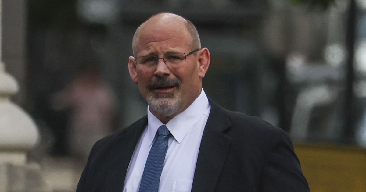 Jury finds ex-New Orleans police officer guilty of 5 corruption counts after federal trial