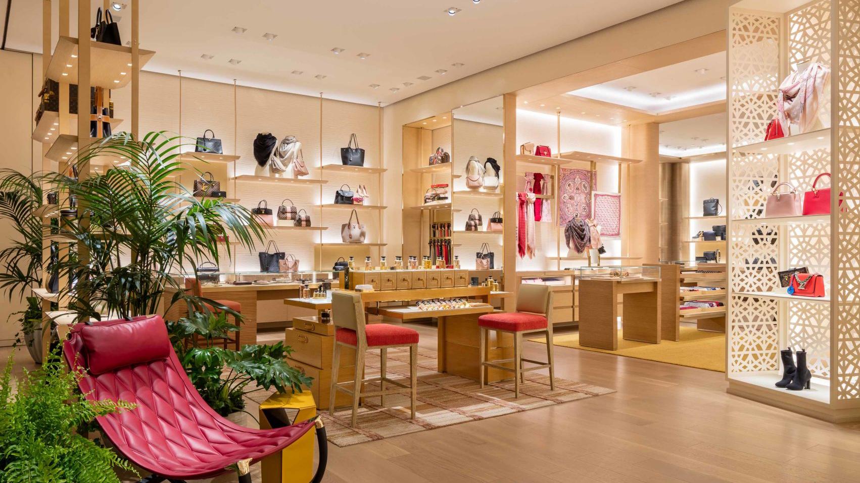 Louis Vuitton is now open in New Orleans | Business News | nola.com, image size:1702x957
