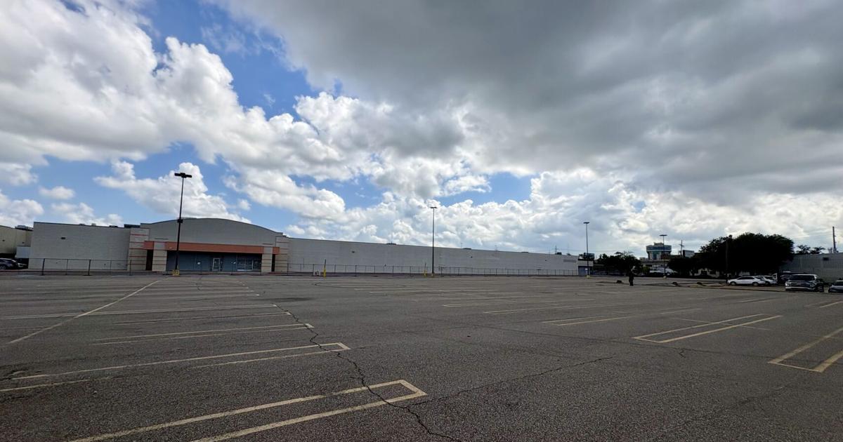 Why Gayle Benson is trying to block Matt Bowers from opening a car dealership at former Kmart site