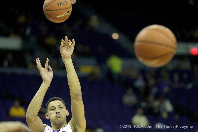 Ben Simmons is doing things college basketball hasn't seen in 20 years 