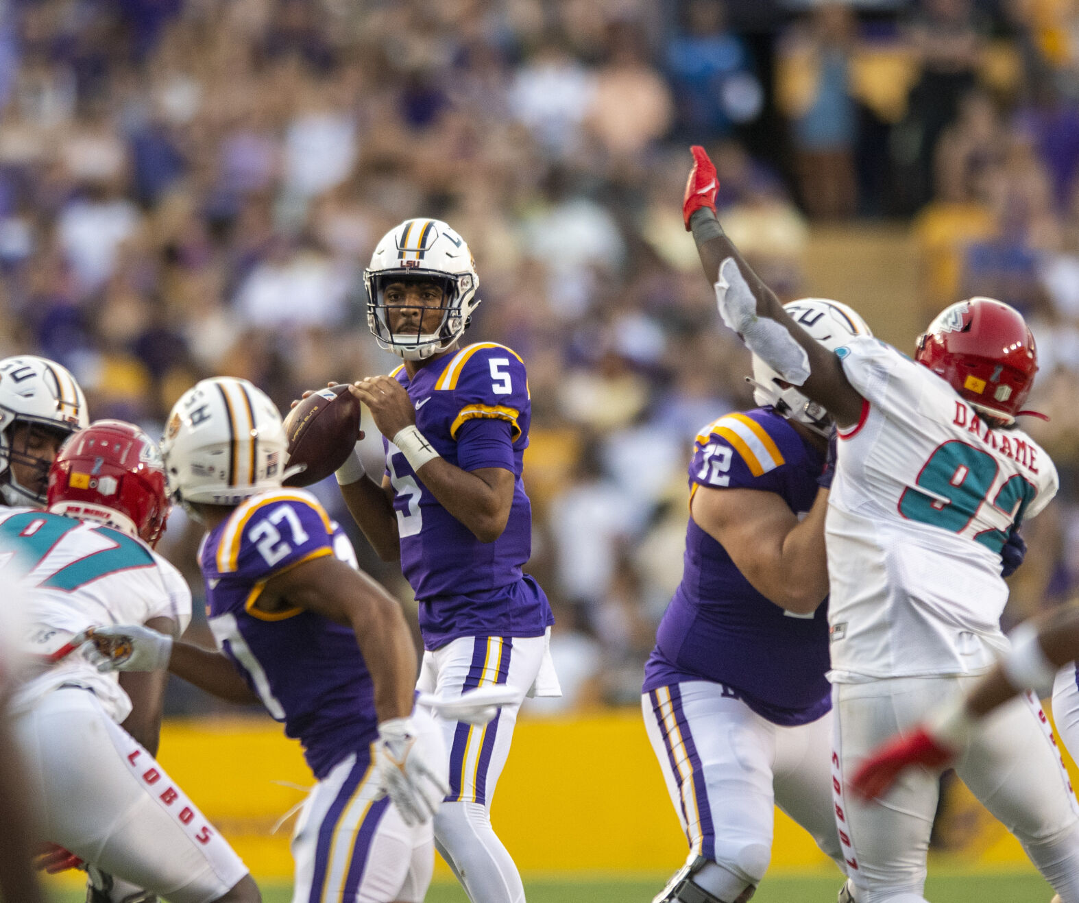 Jayden Daniels, LSU Offense Find Comfort Level In Team's First Shutout ...