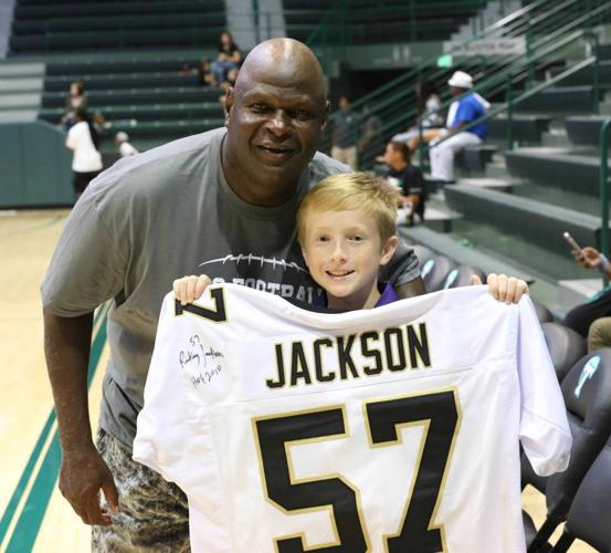 Devon Walker Celebrity Basketball Game raises funds for foundation