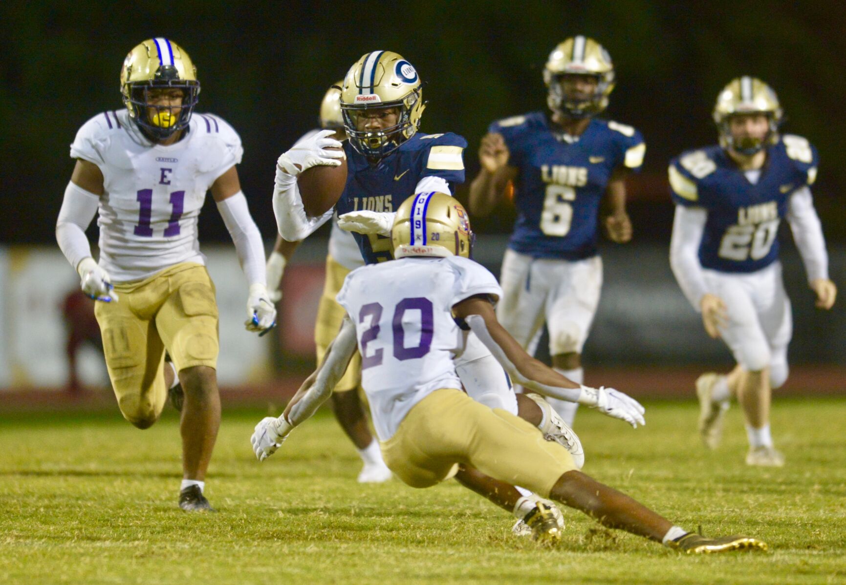 TD pass in third overtime nudges Warren Easton past Covington | St ...