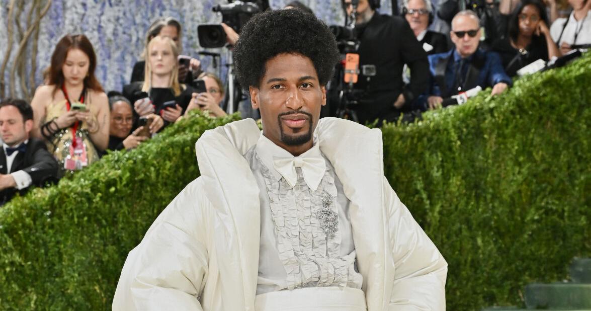 New Orleans area native Jon Batiste makes appearance at 2026 Met Gala. See what he wore.