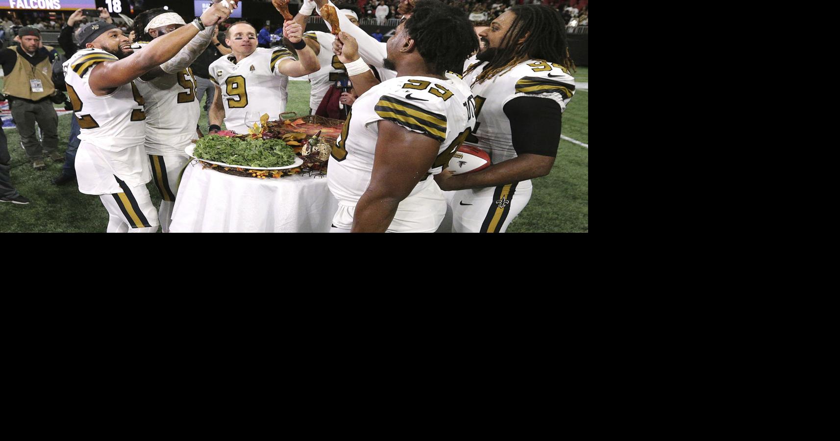 Demario Davis delivers Saints pregame speech before kickoff vs. 49ers