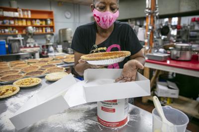 Gumbo On Your Christmas Wish List Shipping Dishes Becomes Lifeline For New Orleans Restaurants Where Nola Eats Nola Com