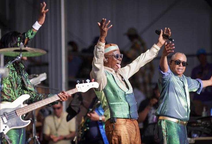 Jazz Fest 2024 Day Eight Recap Bonnie Raitt, Tower of Power, Earth