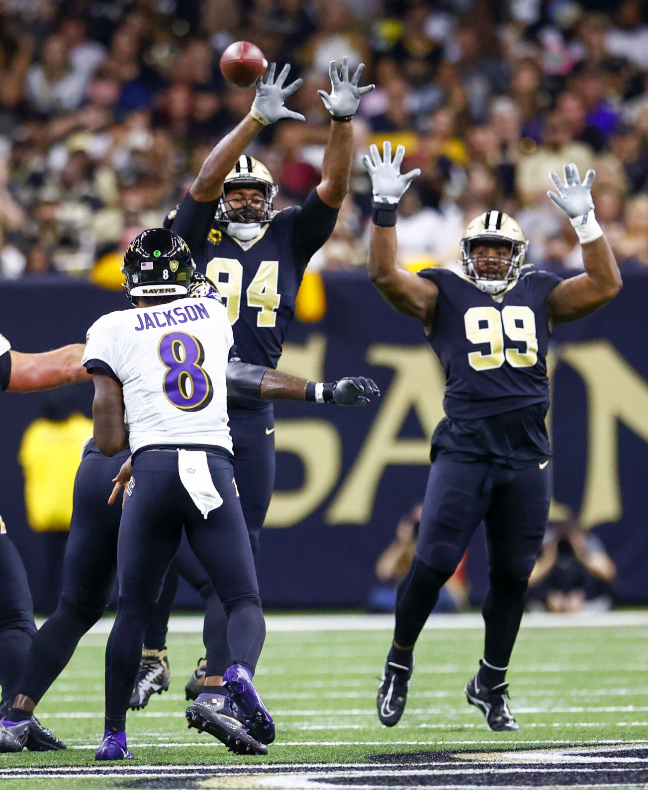 Baltimore Ravens quarterback Lamar Jackson (8) celebrates after a touchdown  during an NFL football game against the New Orleans Saints, Monday, Nov. 7,  2022, in New Orleans. (AP Photo/Tyler Kaufman Stock Photo - Alamy