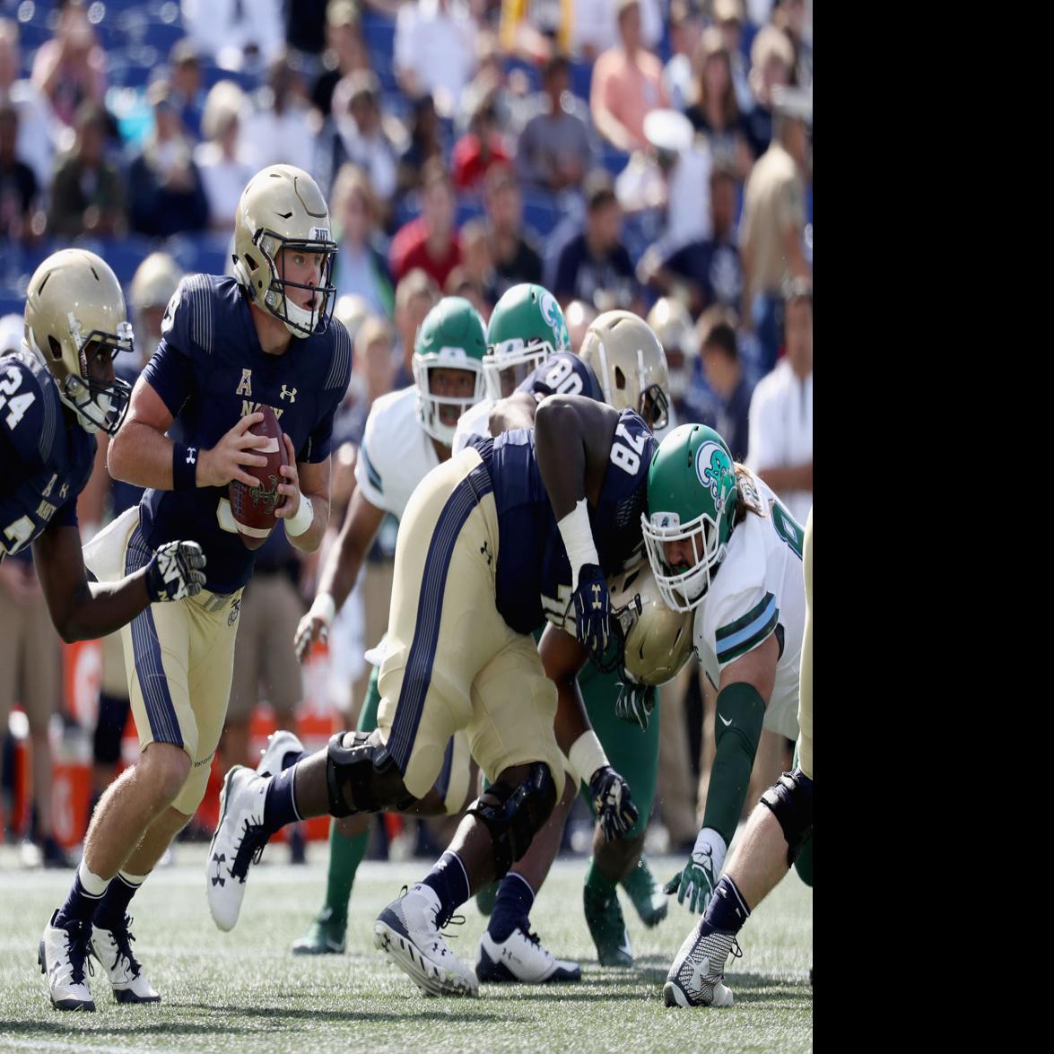 Last Call Tulane Prepares For Football In A Phone Booth Against