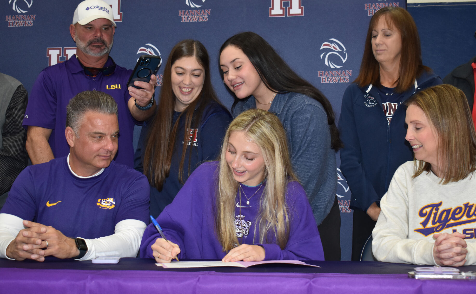 Sophie Bonnaffee: Standout Volleyball Player Signs with LSU for Indoor Volleyball
