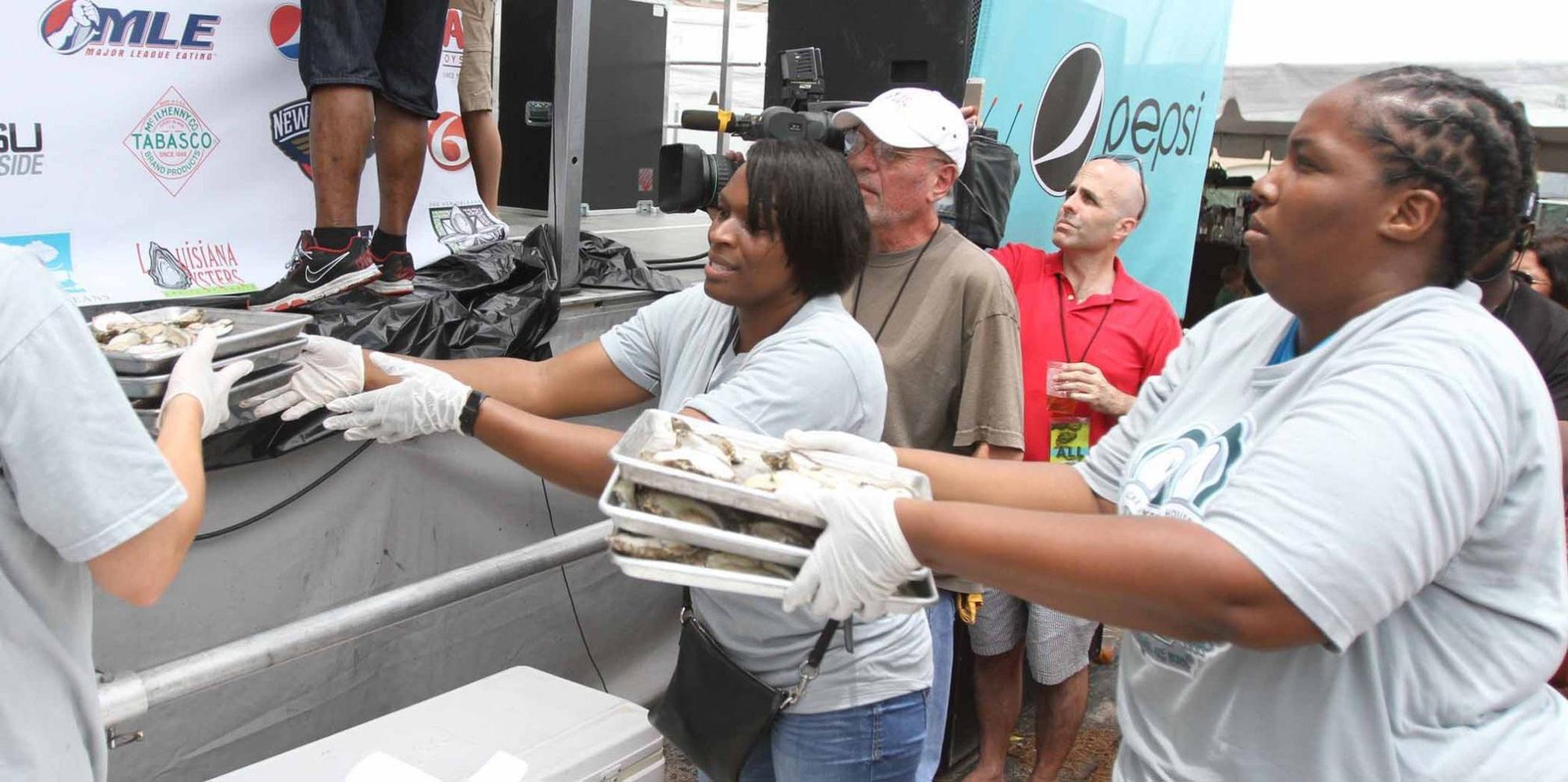 Oystereating competition proves that some things should be left to the