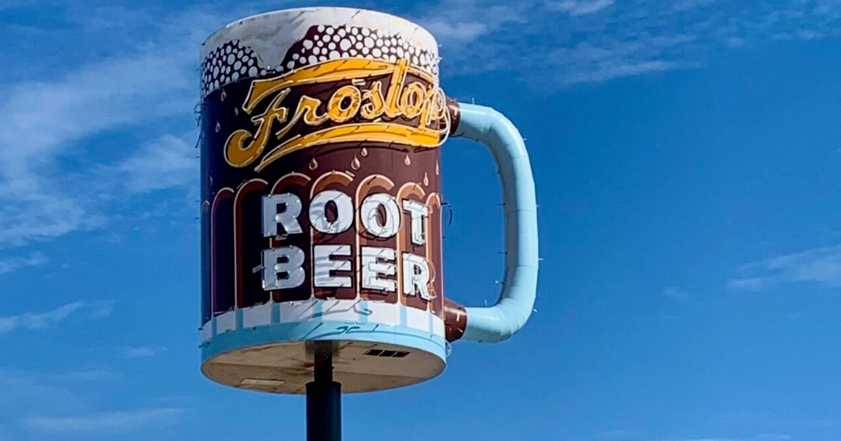 With neon and nostalgia, a giant root beer mug returns to its perch in LaPlace