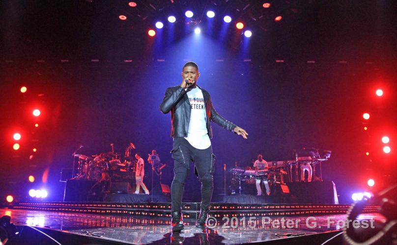 Usher at the 2015 Essence Fest Less was more Music