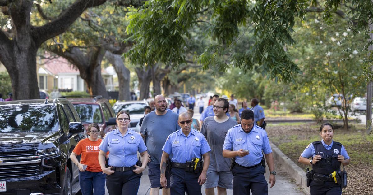 As officers flee New Orleans Police Department in droves, few apply to replace them