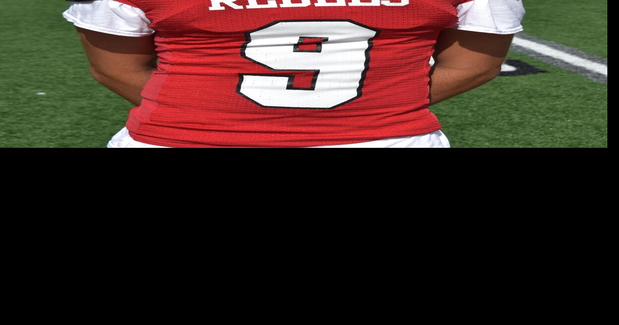 The winning QB threw for 4 scores in the Fontainebleau-Pearl River showdown