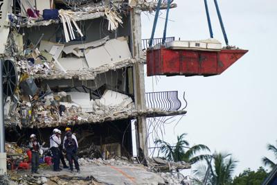 V Collapse Building After Miami condo collapse, search for victims shifts from rescue to ...