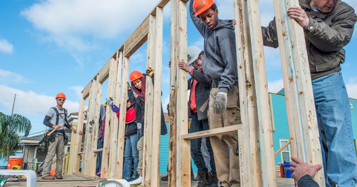 Contruction Learning High schoolers learning construction and life skills | Entertainment ...