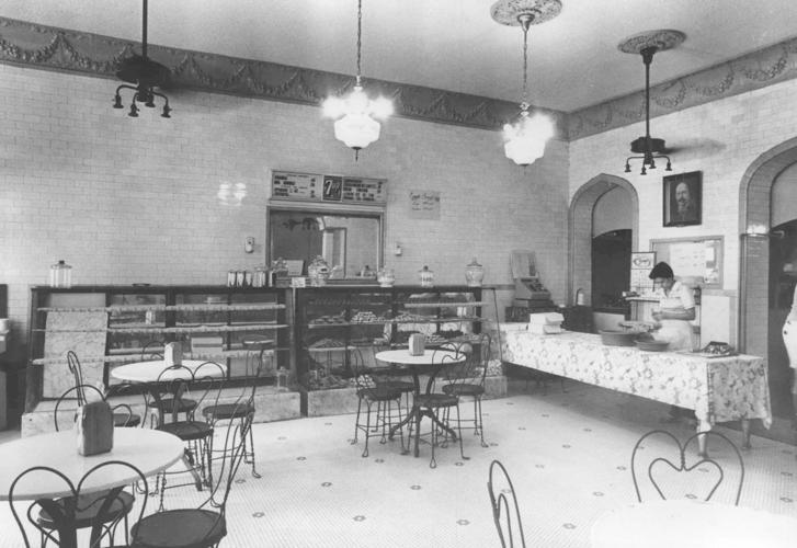 1905 Brocato’s opens in New Orleans and it’s amore 300 for 300