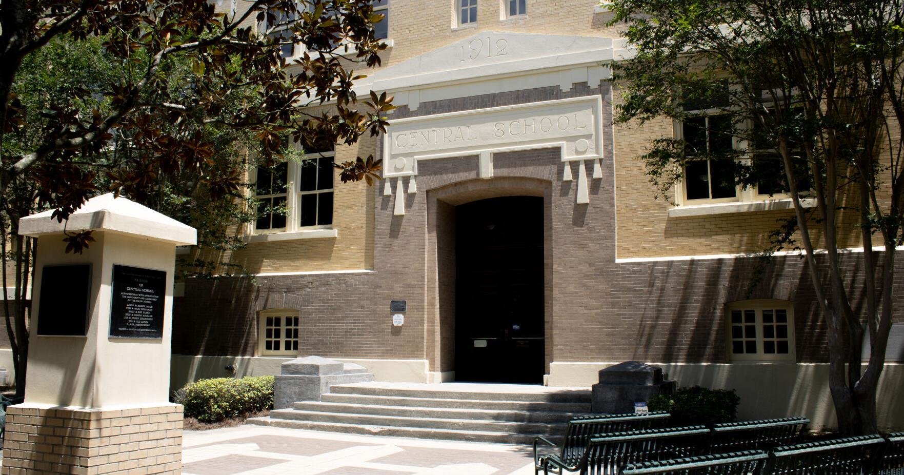 Revived school building again home for Lake Charles artists | Lake Charles - Vimarsana News