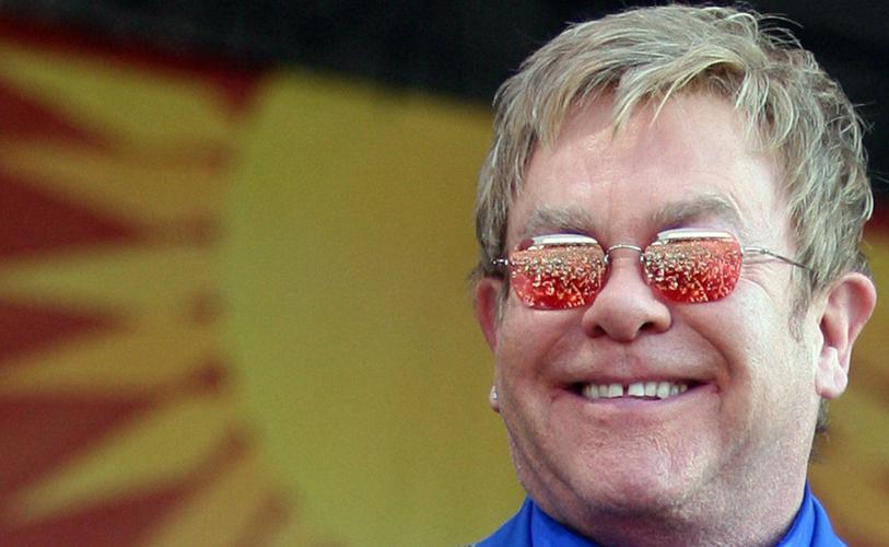 Elton John dazzled an enormous crowd at the 2015 New Orleans Jazz Fest Louisiana Festivals
