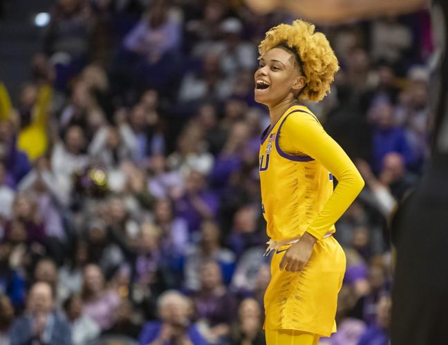 Must be the hair LSU 3point shooter Jasmine Carson elevating her