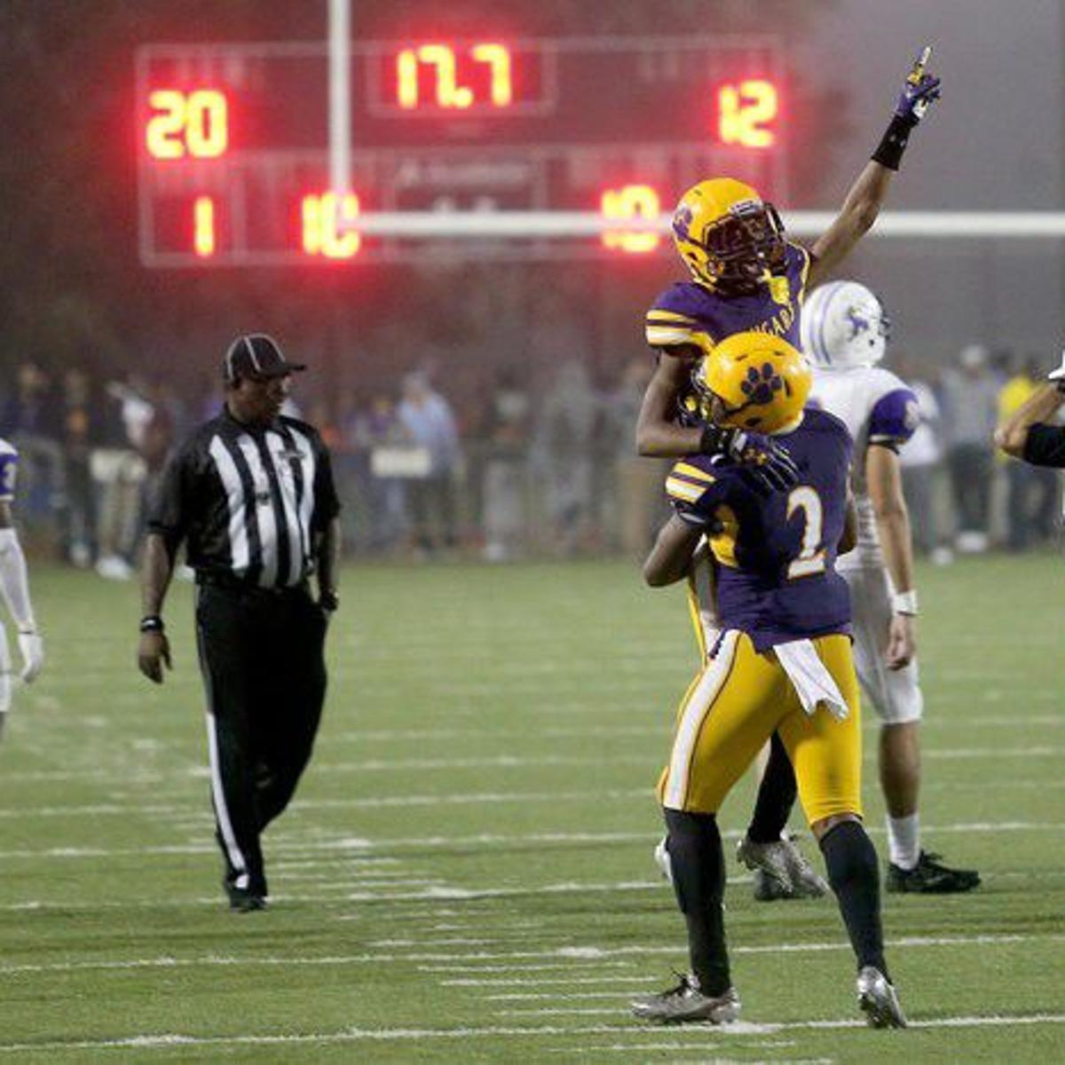 9 4a Prep Football Forecast 2018 Karr Warren Easton Set Up For