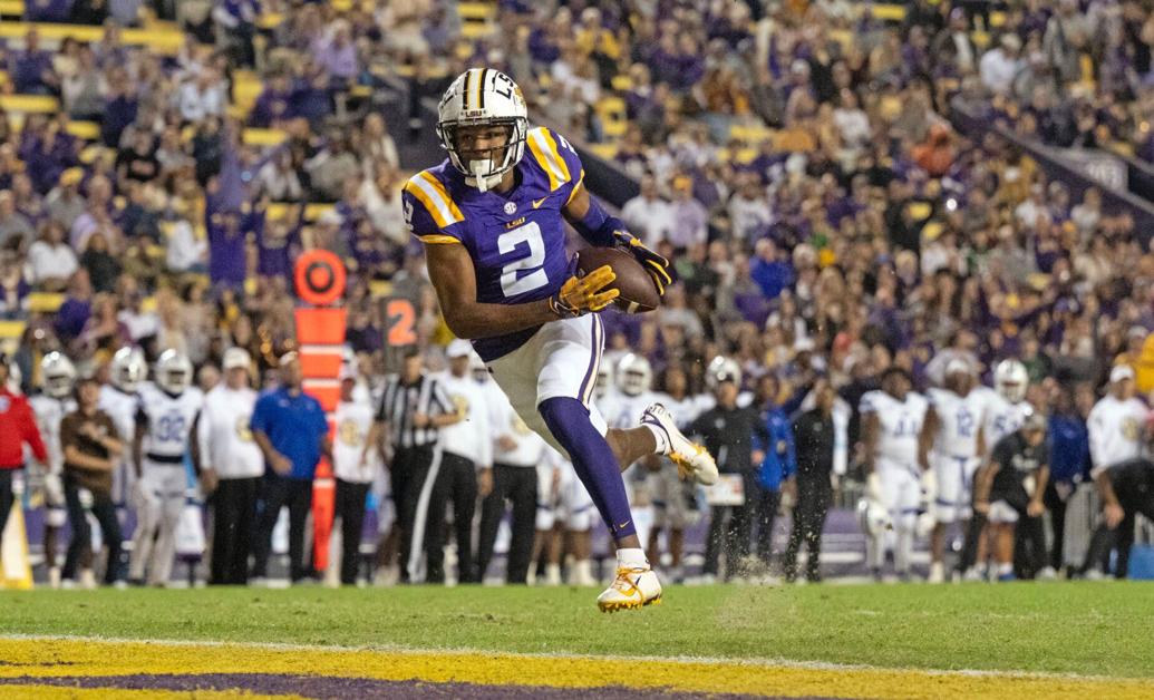 LSU WR Kyren Lacy is coming back for one more season LSU