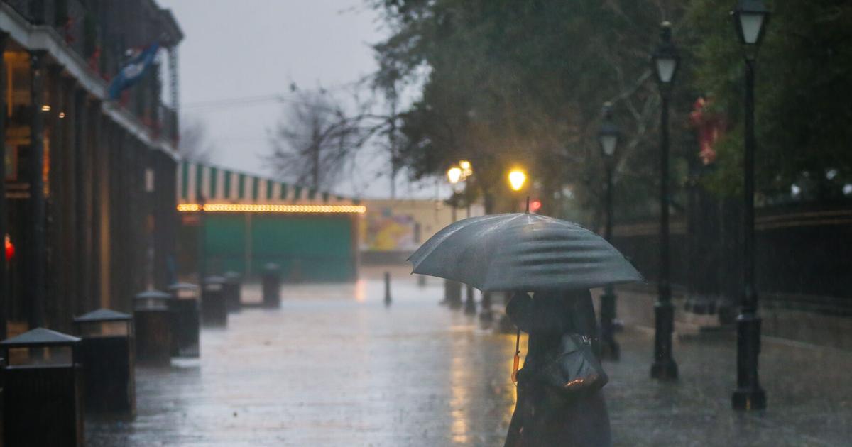 Showers, flash flooding possible in Louisiana this weekend. See the forecast for your city.