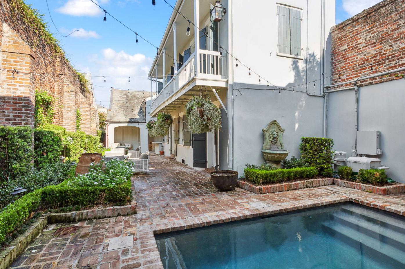 Quarter cottage offers 4 bedrooms, plus courtyard and pool | Home/Garden |  nola.com, image size:1396x930