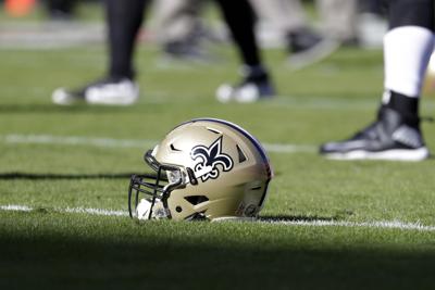 Saints Sign Xfl Db Deatrick Nichols Saints Nola Com