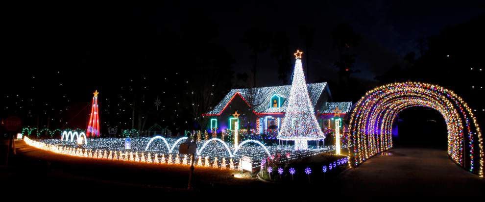 125 Chamale Cove Christmas Lights 2022 A Holiday Highlight Or 'Miserable Event?' Family's Slidell-Area Lights Show  Frustrates Neighbors | News | Nola.com