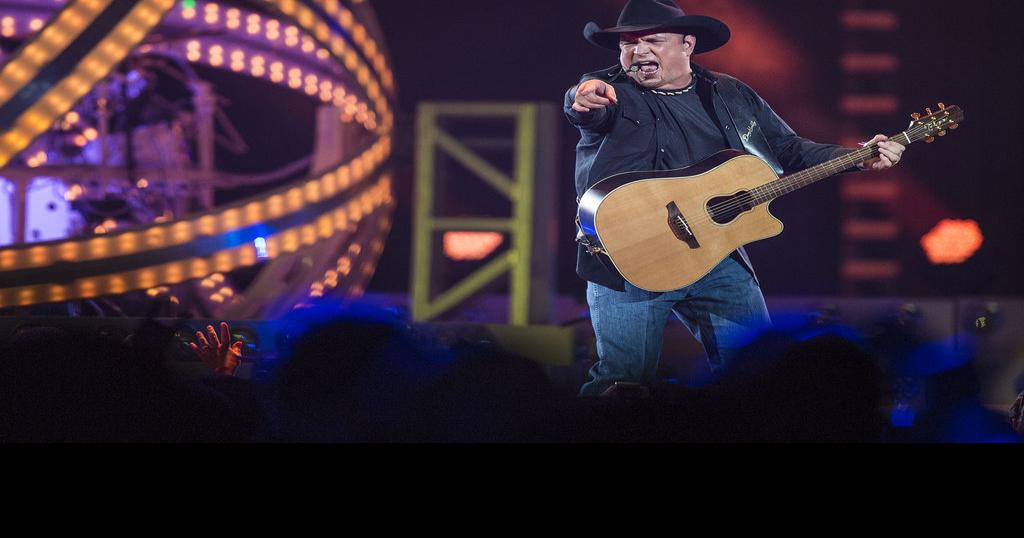 Garth Brooks in New Orleans Photos