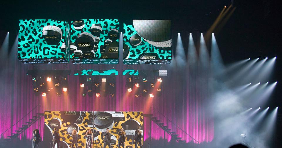 Shania Twain knocks out the New Orleans crowd Music