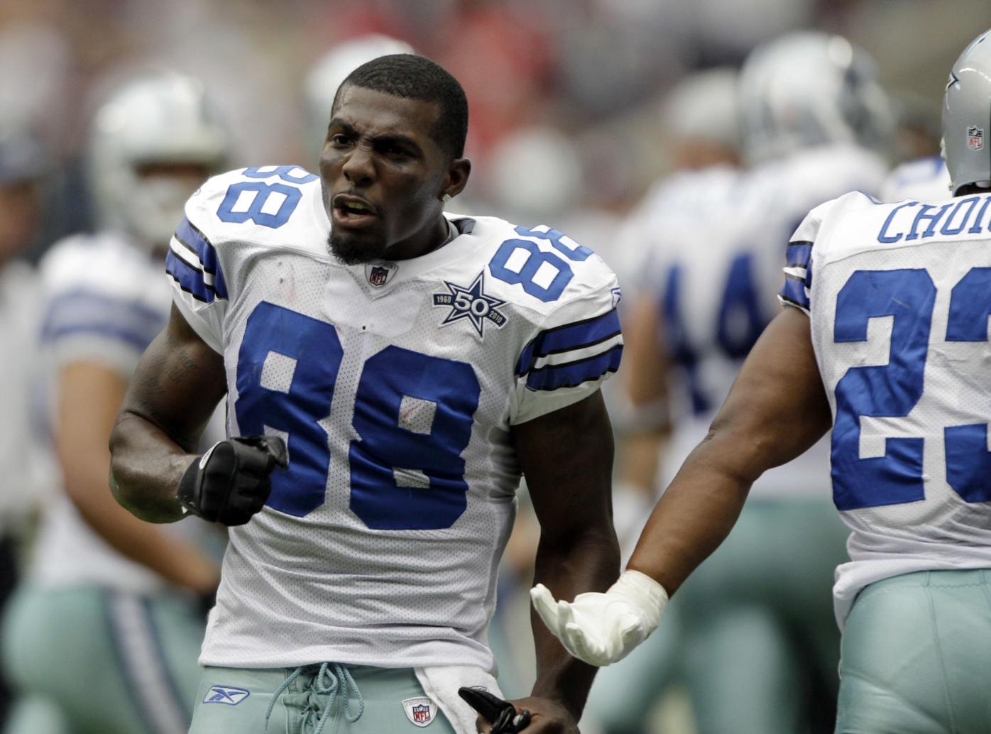 After short meeting with Cowboys, receiver Dez Bryant released